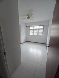 Blk 428B Floral Spring @ Yishun (Yishun), HDB 4 Rooms #622523361